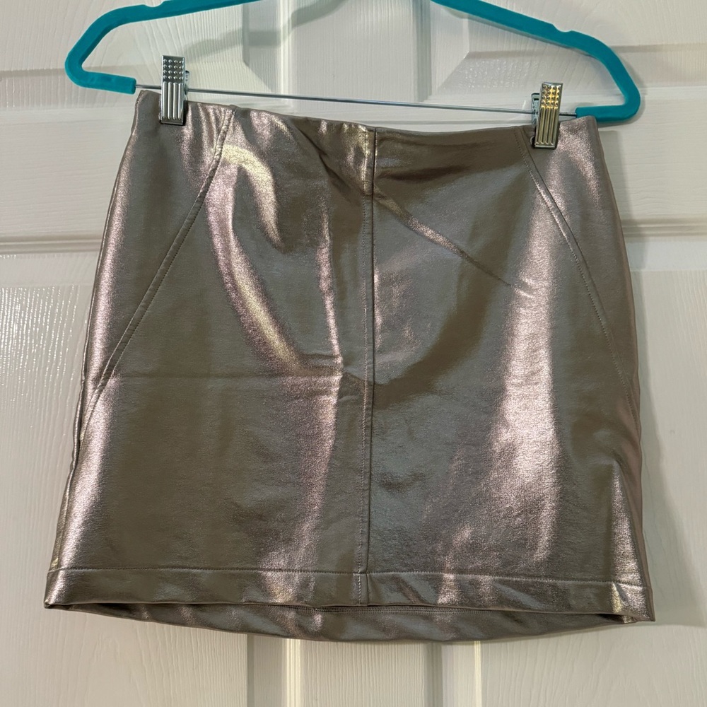 Francesca’s GloFashion Metallic silver mini skirt